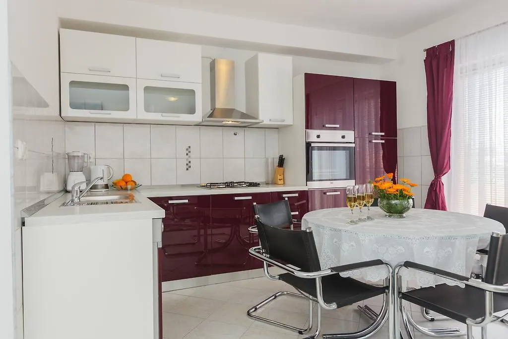Apartment Anna Kaštela