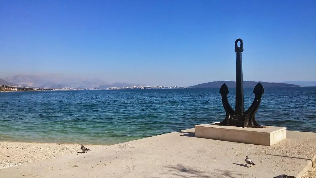 Apartment Anna Kastela Croatia
